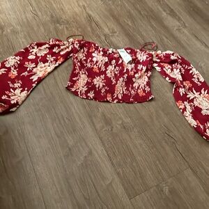 Abercrombie & Fitch Red NWT  Floral Blouse